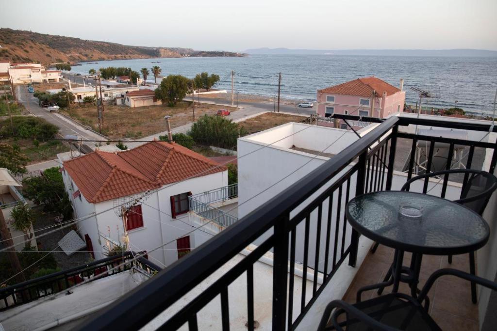 Sea View House Matina Lägenhet Neápolis Exteriör bild